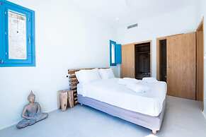 Myko Villa With Private Heated Pool