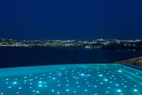 Myko Villa Private Heated Pool on Beach