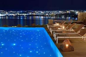 Myko Villa Private Heated Pool on Beach