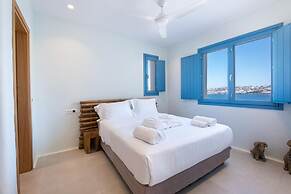 Myko Villa Private Heated Pool on Beach