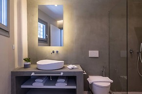 Myko Villa Private Heated Pool on Beach