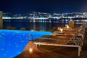 Myko Villa Private Heated Pool on Beach