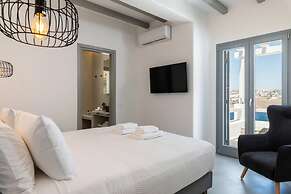 Myko Villa Private Heated Pool on Beach