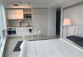 Waterfront York Suites