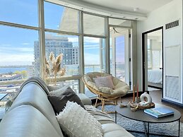 Waterfront York Suites