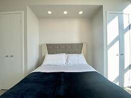 Waterfront York Suites