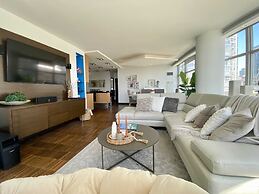 Waterfront York Suites