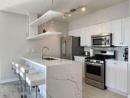 Waterfront York Suites