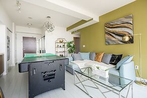 Waterfront York Suites