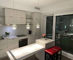 Waterfront York Suites