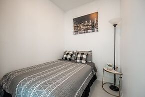 Waterfront York Suites