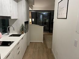 Waterfront York Suites