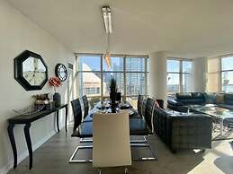 Waterfront York Suites