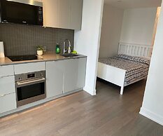 Waterfront York Suites