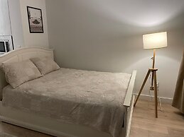 Waterfront York Suites