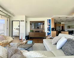 Waterfront York Suites