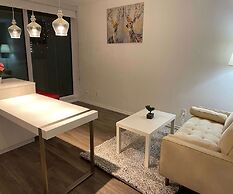 Waterfront York Suites