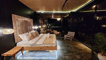 Glamping at Karuna El Nido