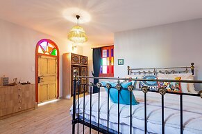 Anda Beach Bistro & Rooms