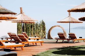 Anda Beach Bistro & Rooms