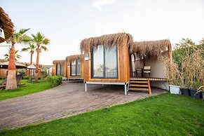 Anda Beach Bistro & Rooms