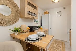 Light Studio With Balcony by Renters