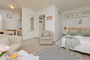 Light Studio With Balcony by Renters