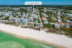 Sandy Bottoms 4 Bedroom Home by RedAwning
