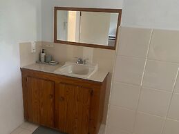 Immaculate 3 Bed Villa Overlooking Admiralty Bay