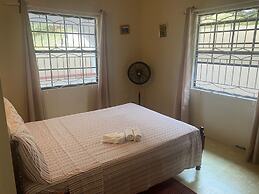 Immaculate 3 Bed Villa Overlooking Admiralty Bay