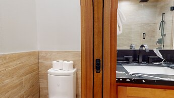 Obsidian Serenity -private Hot Tub