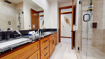 Obsidian Serenity -private Hot Tub