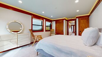 Obsidian Serenity -private Hot Tub