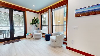 Obsidian Serenity -private Hot Tub