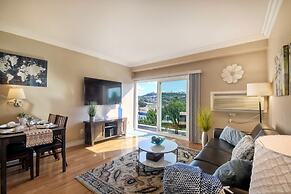 Southern Exposure w/ Private Balcony