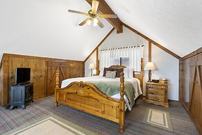 The Cottages on Lake Bluff -nearby Table Rock Lake!