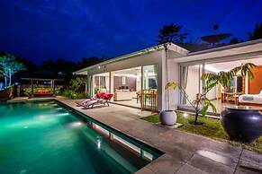 Luxury 3BR Kahuripan Villa