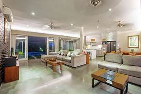 Luxury 3BR Kahuripan Villa