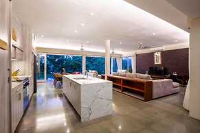 Luxury 3BR Kahuripan Villa