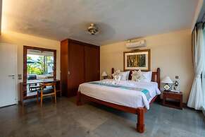 Luxury 3BR Kahuripan Villa