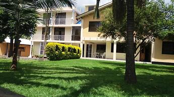 Runako Lodge