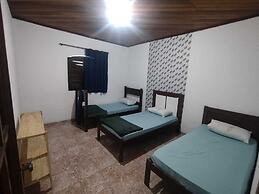 Haja Luz Pousada em Itaquaquecetuba