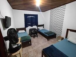 Haja Luz Pousada em Itaquaquecetuba