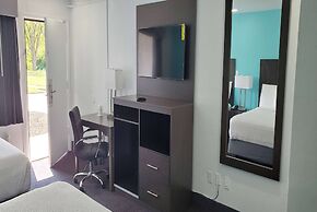 Travelodge by Wyndham Livonia/Canton/Novi Detroit Area