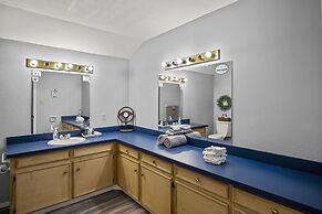 Axtons Bass City Lake Front Resort