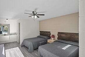 Axtons Bass City Lake Front Resort