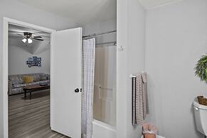 Axtons Bass City Lake Front Resort