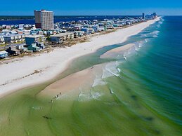 West Side Cottages by SVR