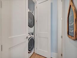 West Side Cottages by SVR