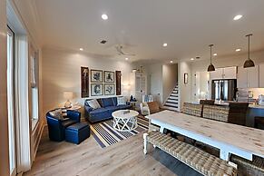 West Side Cottages by SVR